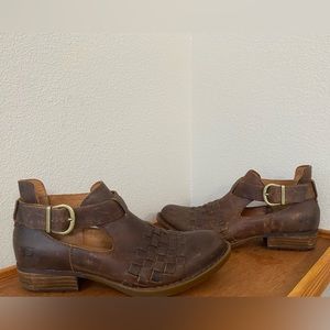 BORN Viveka Leather Booties